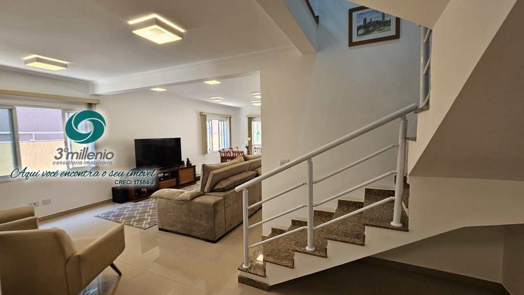 Casa em Cotia, no bairro Moinho Velho