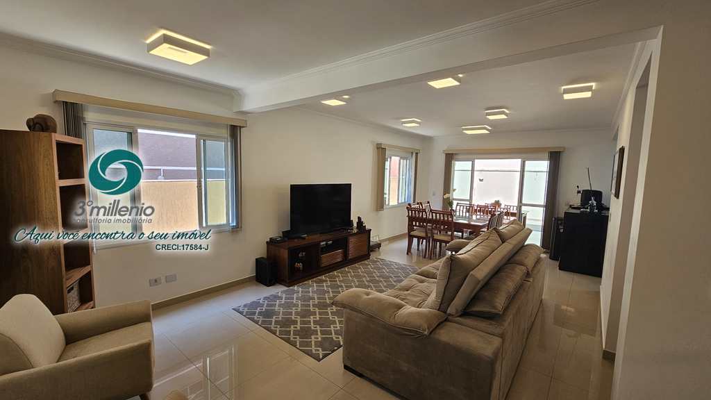 Casa em Cotia, no bairro Moinho Velho