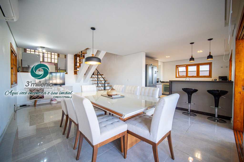 Casa em Cotia, no bairro São Paulo II