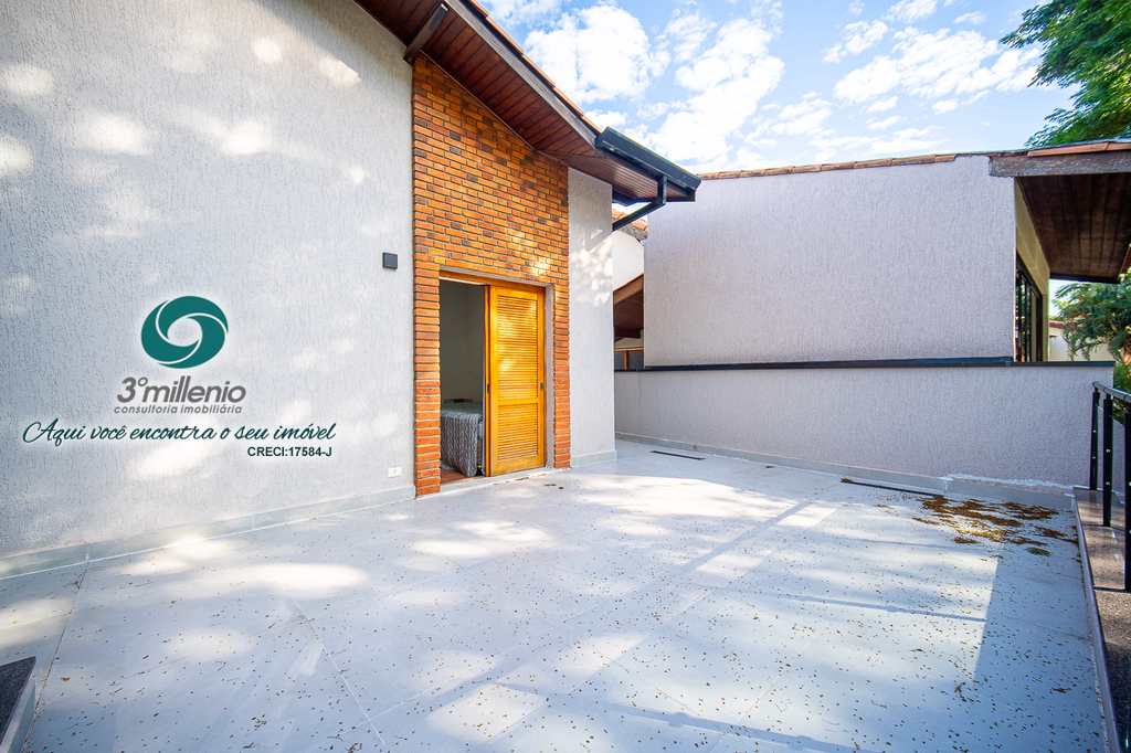 Casa em Cotia, no bairro São Paulo II