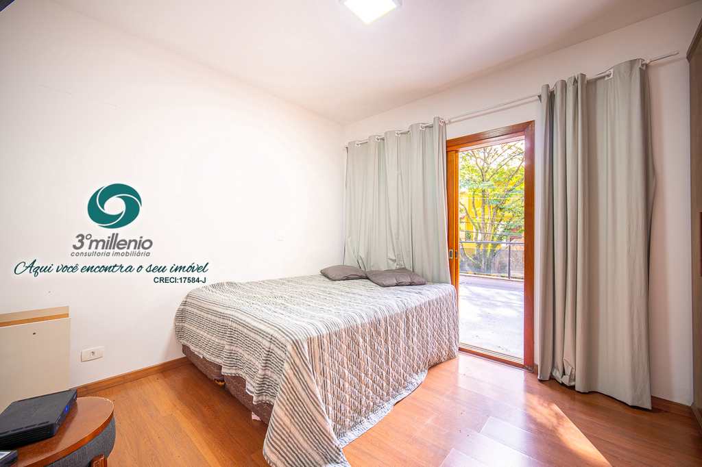 Casa em Cotia, no bairro São Paulo II