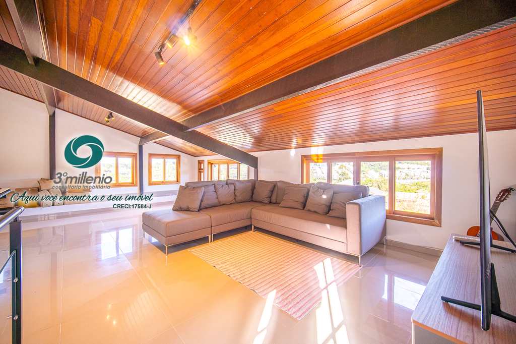 Casa em Cotia, no bairro São Paulo II