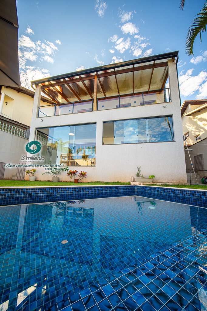 Casa em Cotia, no bairro São Paulo II