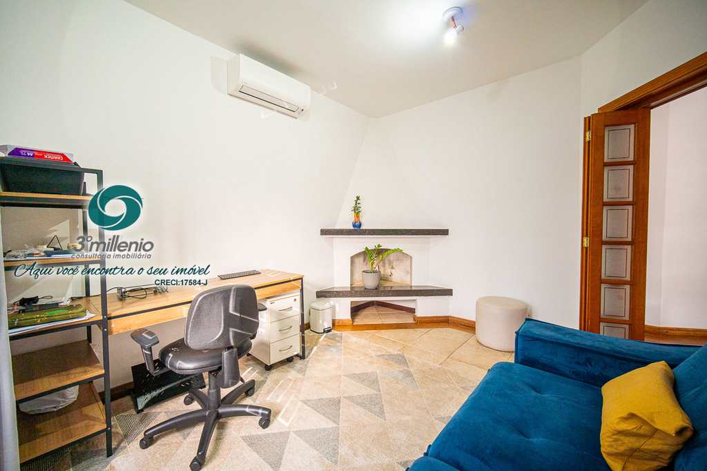 Casa em Cotia, no bairro São Paulo II