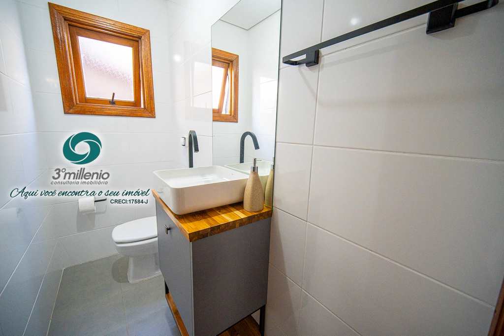 Casa em Cotia, no bairro São Paulo II