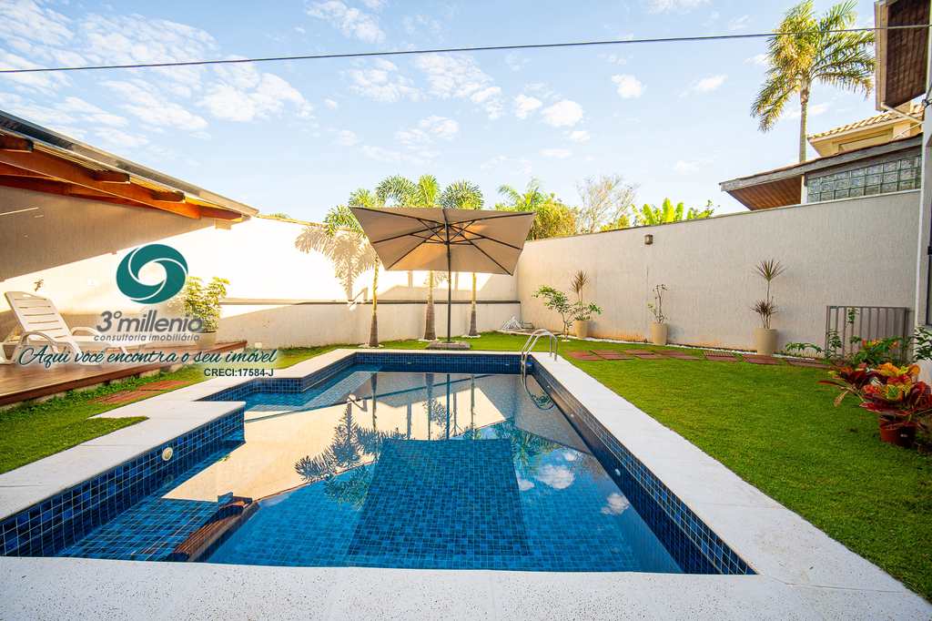 Casa em Cotia, no bairro São Paulo II