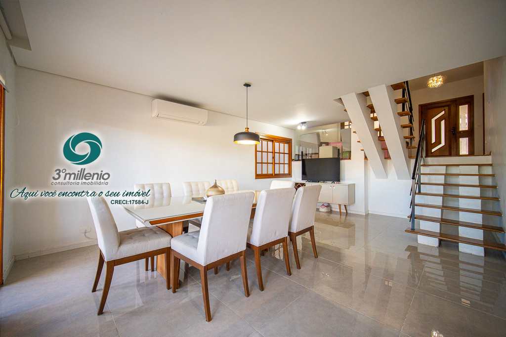 Casa em Cotia, no bairro São Paulo II