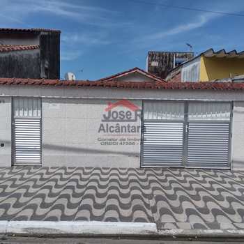 Casa em Praia Grande, bairro Samambaia