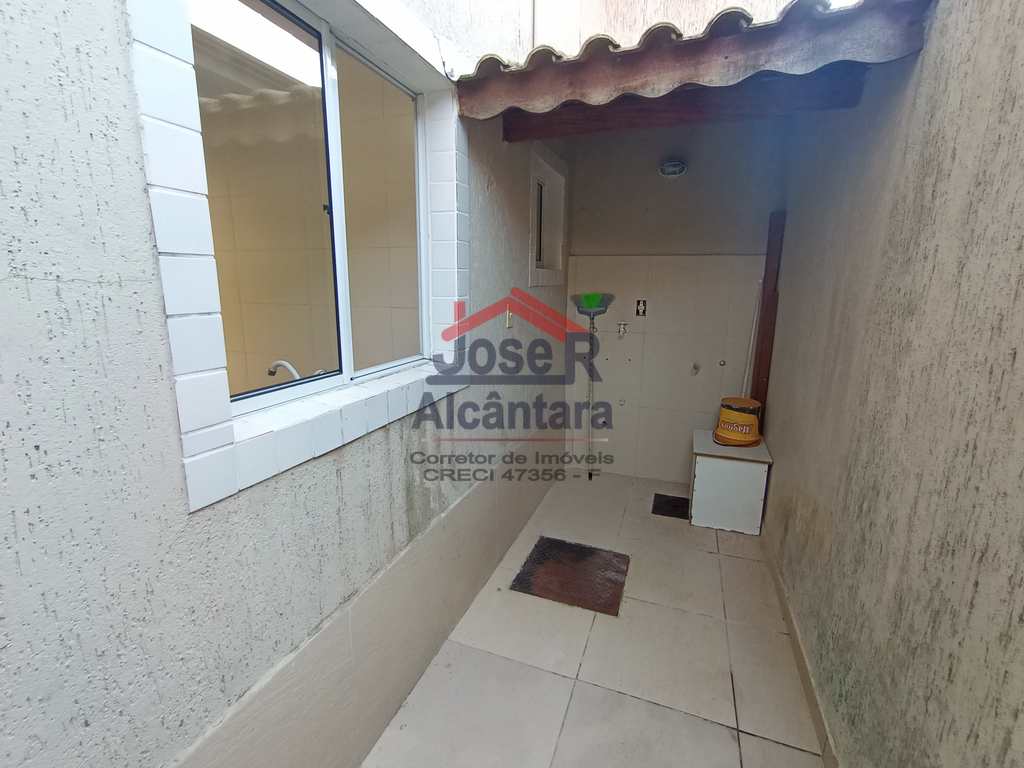 Sobrado de Condomínio em Praia Grande, no bairro Melvi