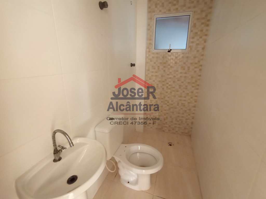 Sobrado de Condomínio em Praia Grande, no bairro Melvi