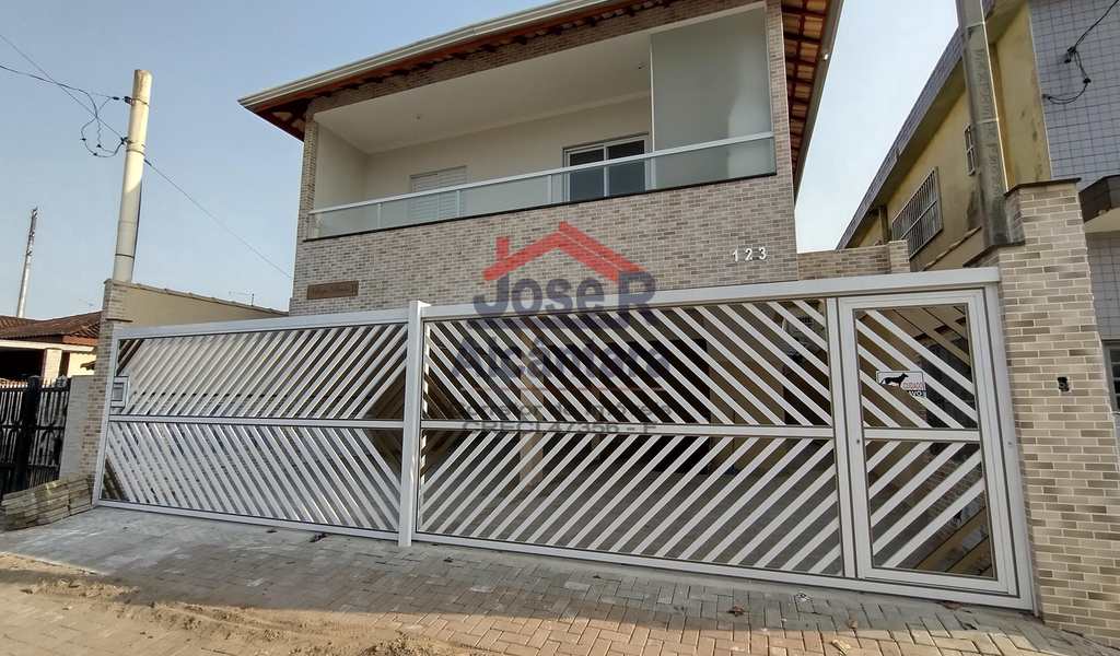 Casa de Condomínio em Praia Grande, bairro Melvi