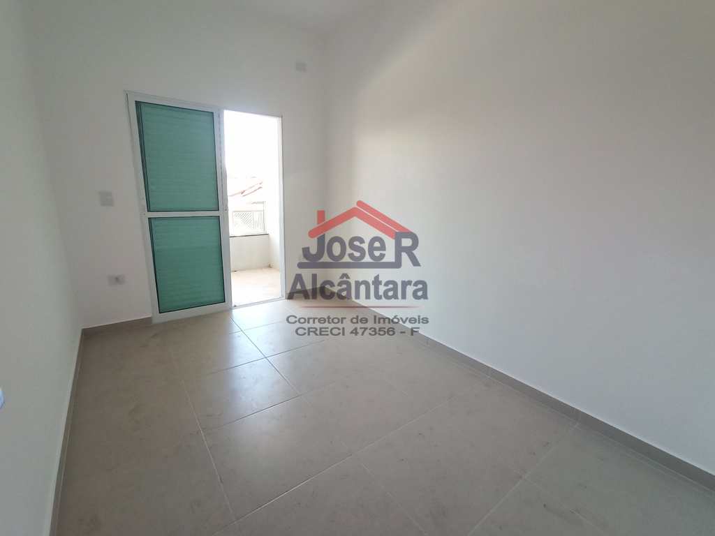 Sobrado em Praia Grande, no bairro Caiçara