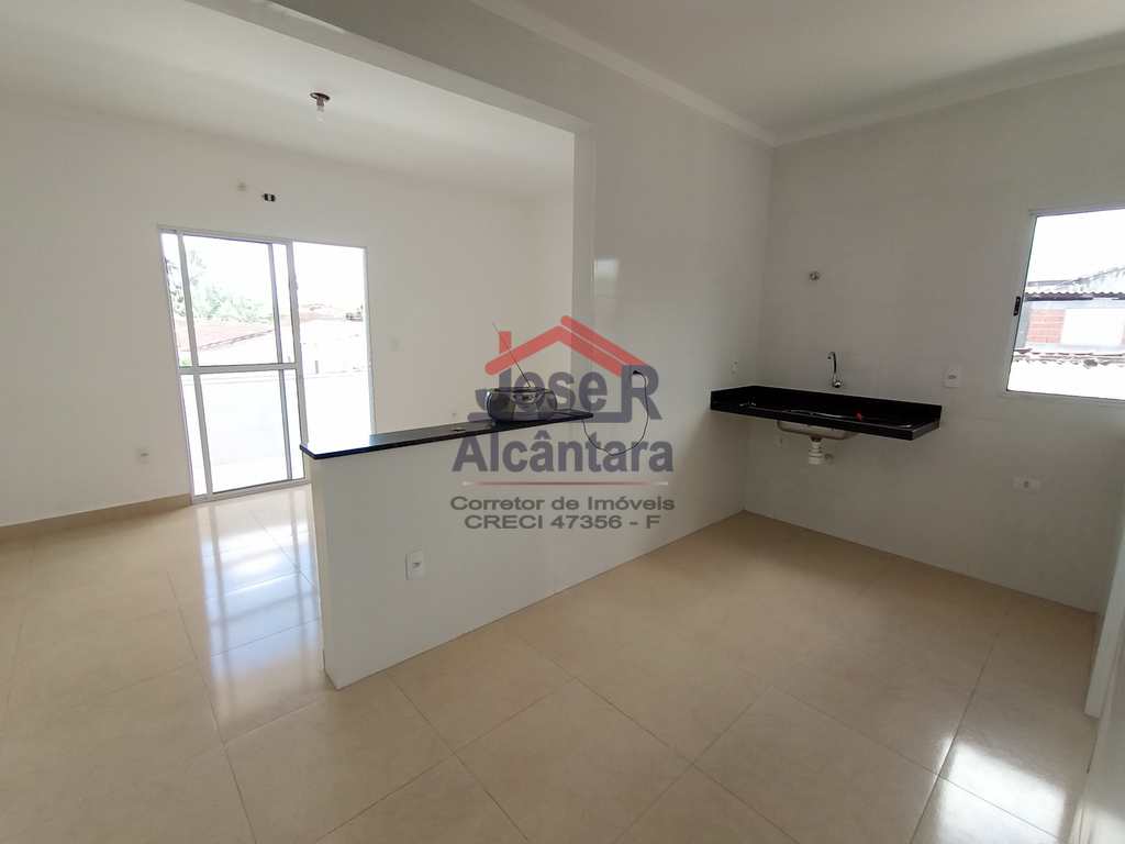 Casa em Praia Grande, no bairro Melvi