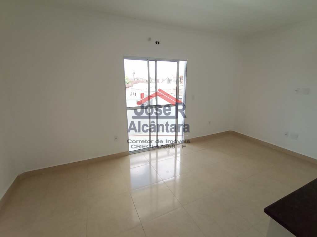 Casa em Praia Grande, no bairro Melvi