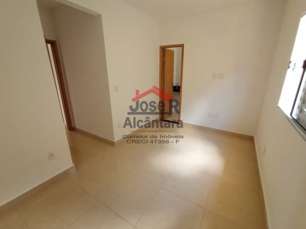 Casa em Praia Grande, no bairro Melvi