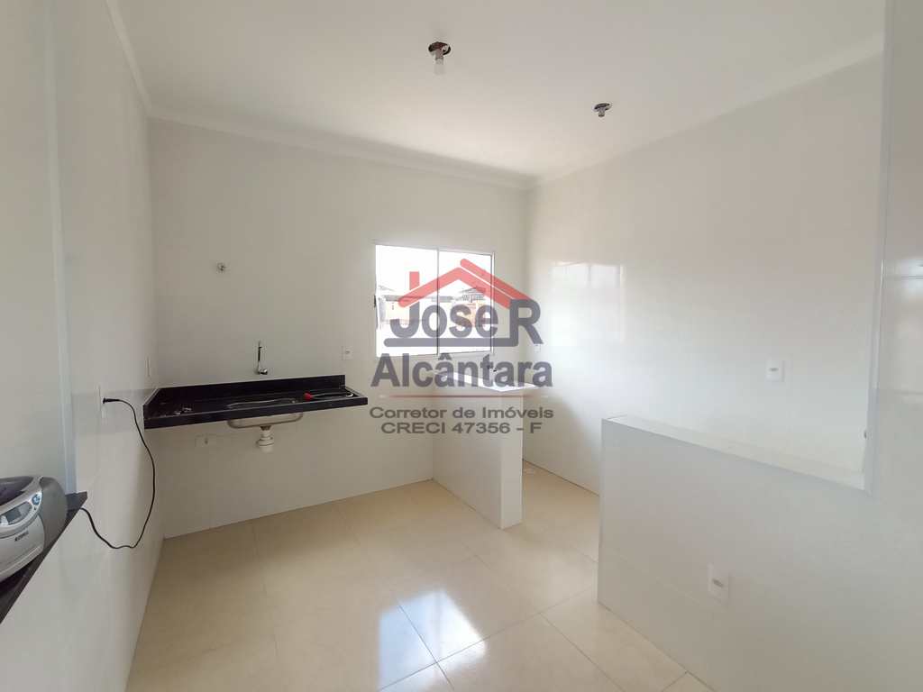 Casa em Praia Grande, no bairro Melvi