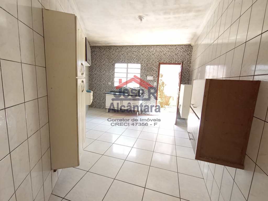 Casa em Praia Grande, no bairro Samambaia
