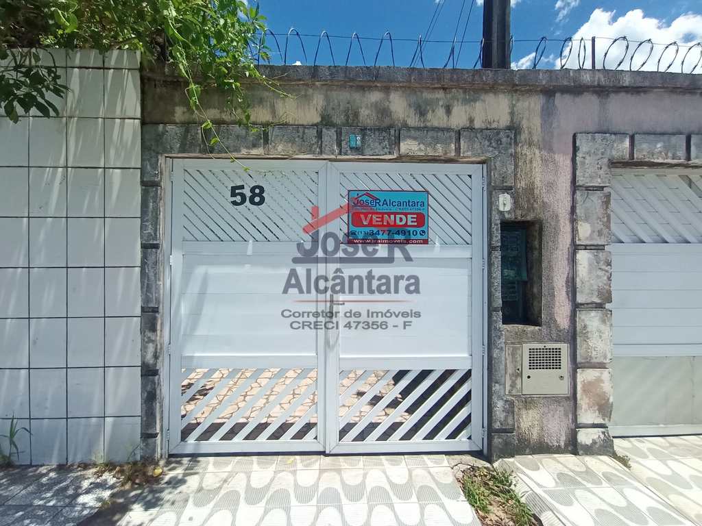 Casa em Praia Grande, no bairro Samambaia
