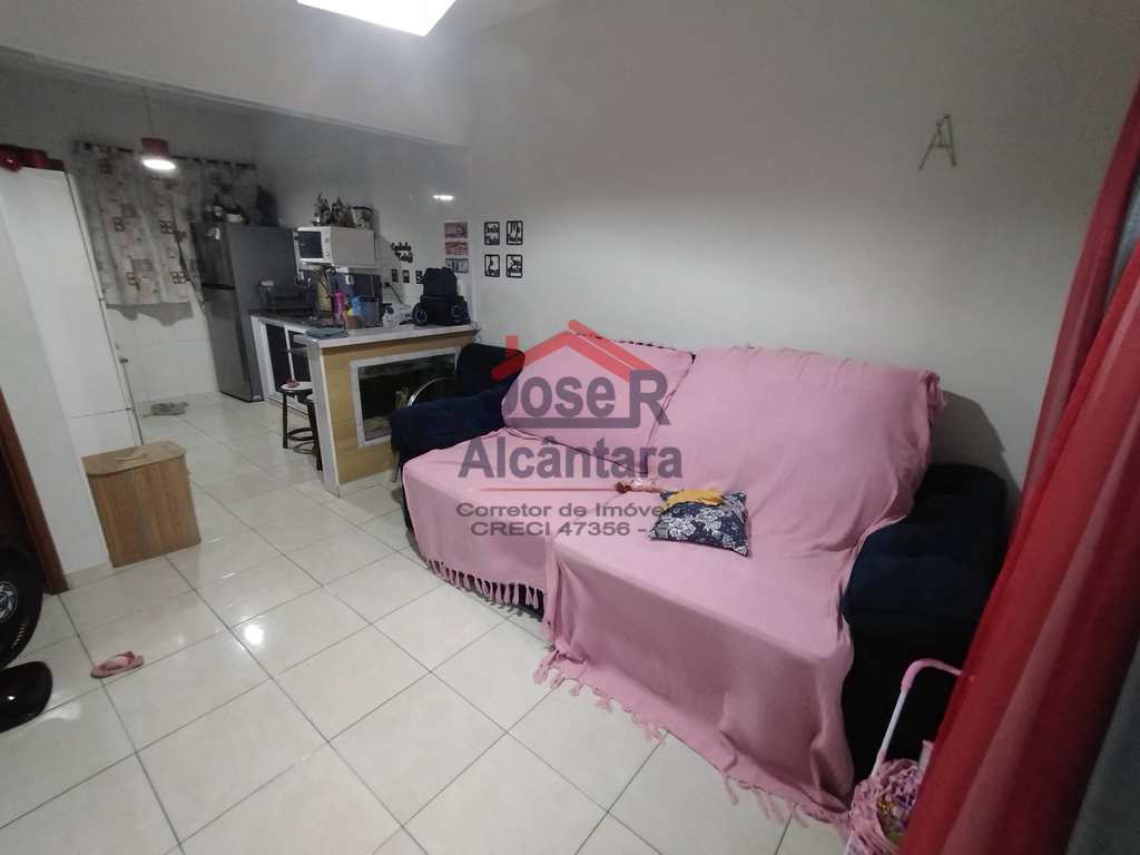 Casa de Condomínio em Praia Grande, no bairro Samambaia