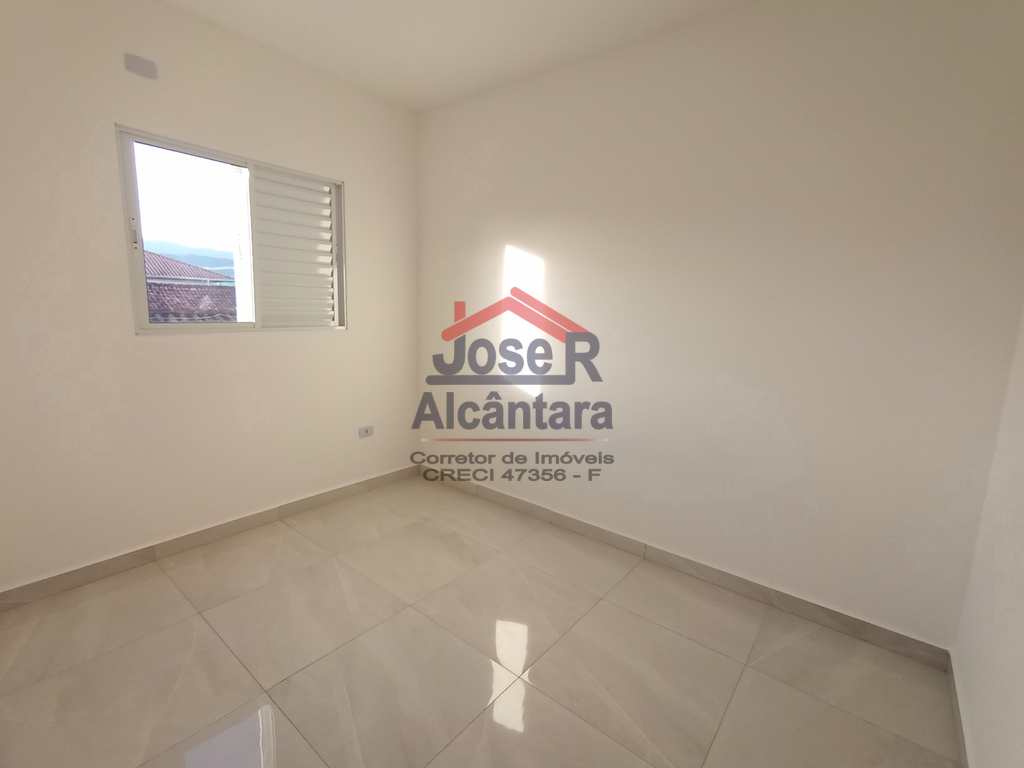 Casa de Condomínio em Praia Grande, no bairro Samambaia