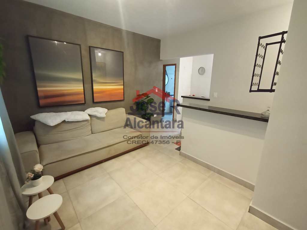 Casa de Condomínio em Praia Grande, no bairro Esmeralda