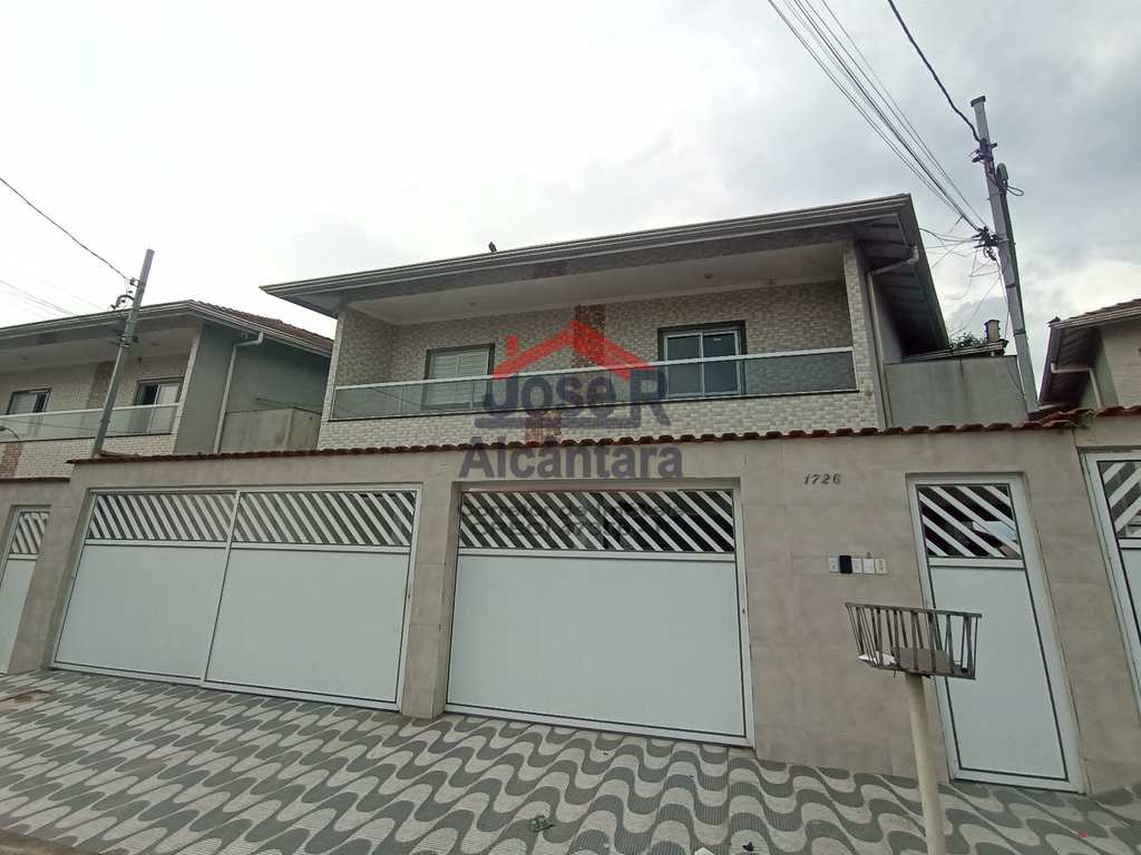 Casa de Condomínio em Praia Grande, no bairro Esmeralda