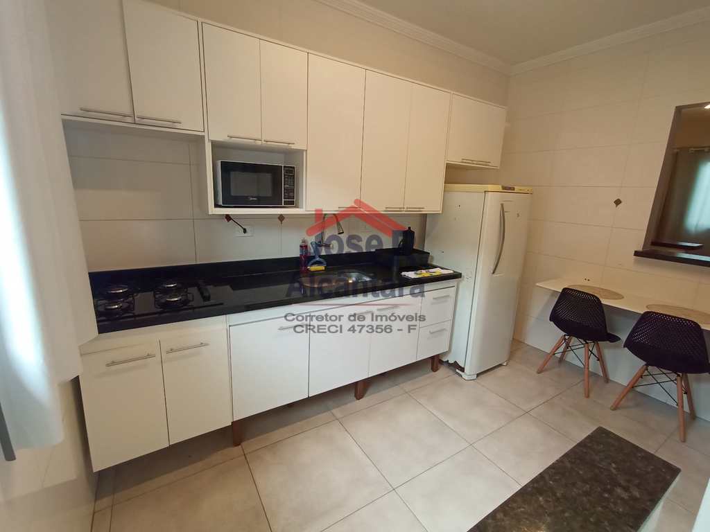 Casa de Condomínio em Praia Grande, no bairro Esmeralda