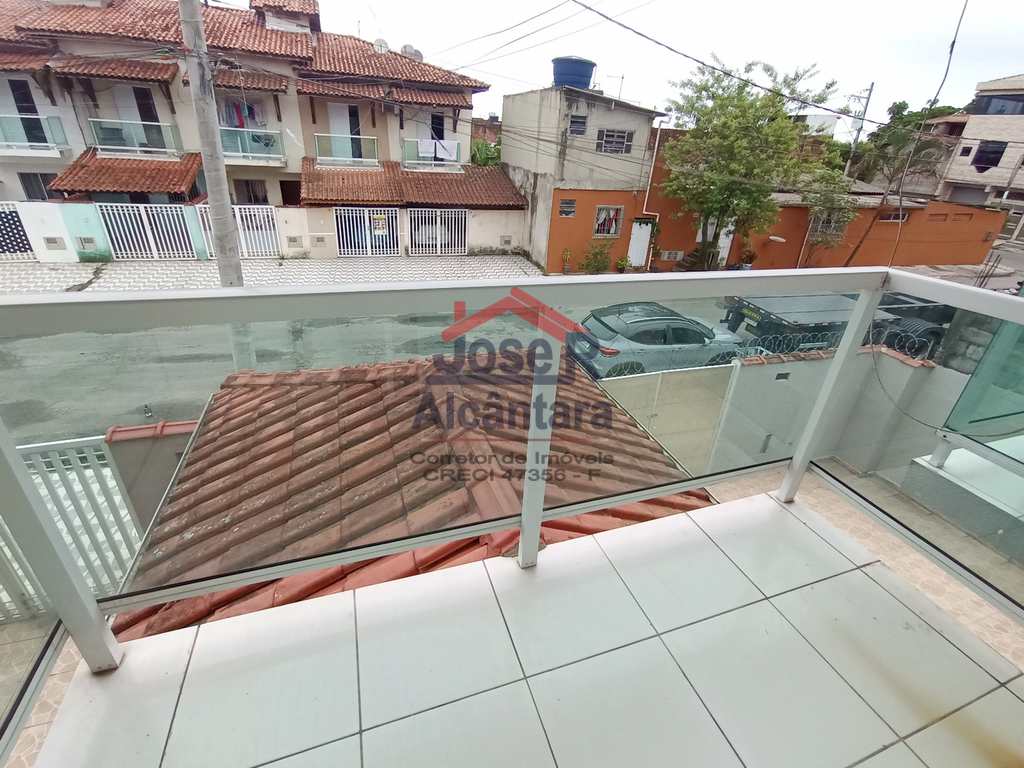 Sobrado em Praia Grande, no bairro Esmeralda