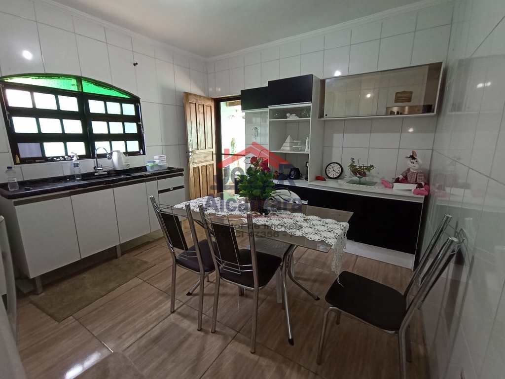 Casa em Praia Grande, no bairro Samambaia