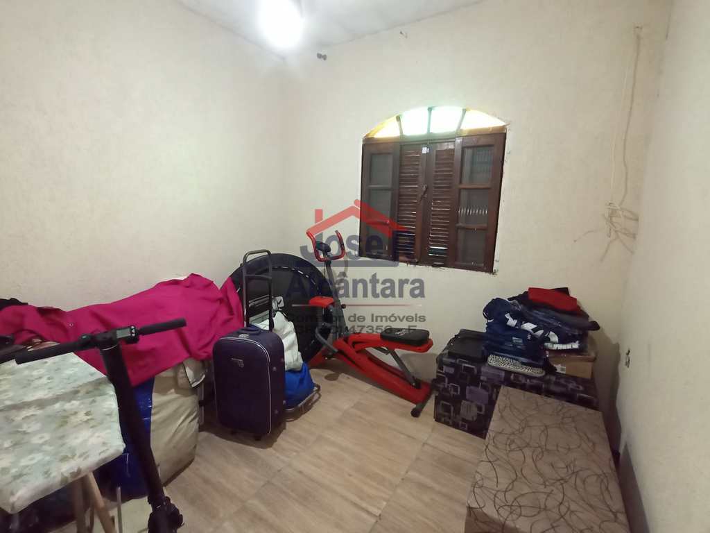 Casa em Praia Grande, no bairro Samambaia
