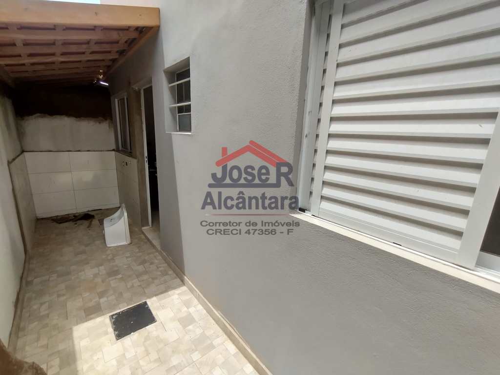 Casa de Condomínio em Praia Grande, no bairro Samambaia