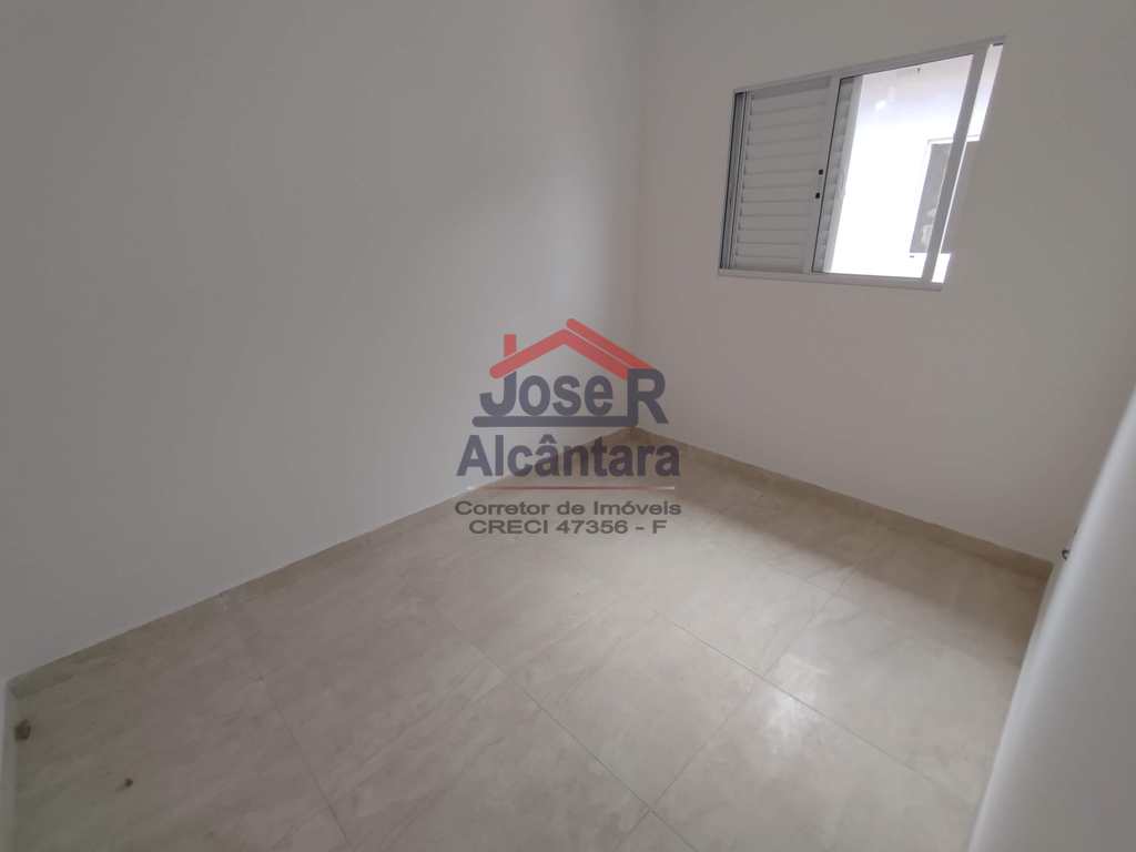 Casa de Condomínio em Praia Grande, no bairro Samambaia