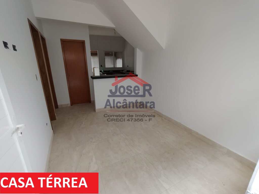 Casa de Condomínio em Praia Grande, no bairro Samambaia