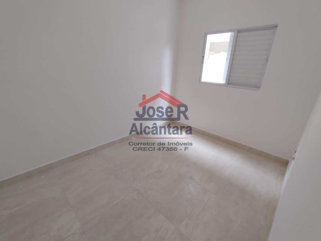 Casa de Condomínio em Praia Grande, no bairro Samambaia