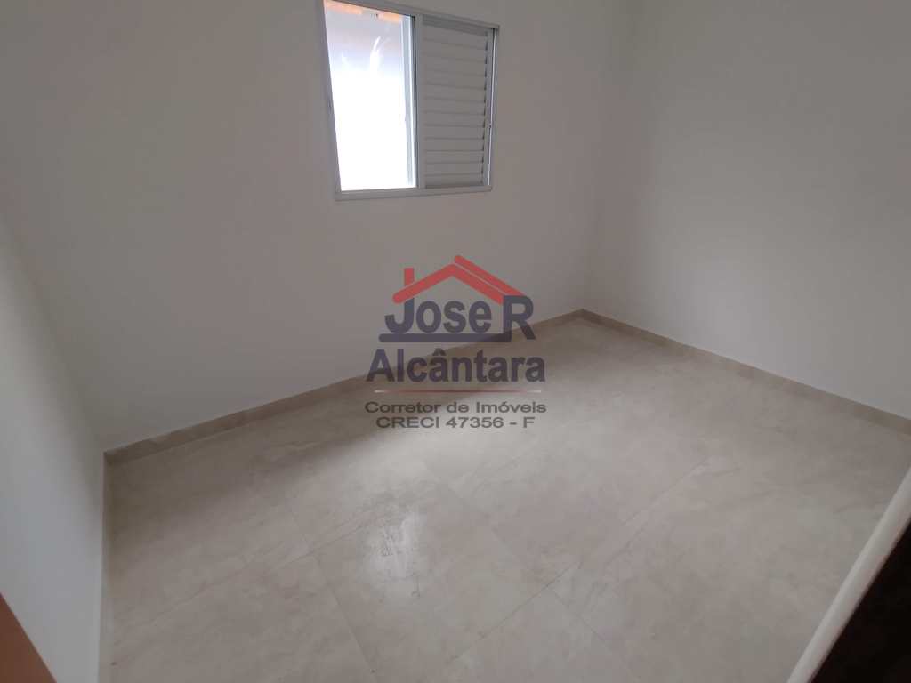 Casa de Condomínio em Praia Grande, no bairro Samambaia