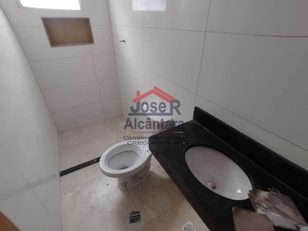 Casa de Condomínio em Praia Grande, no bairro Samambaia