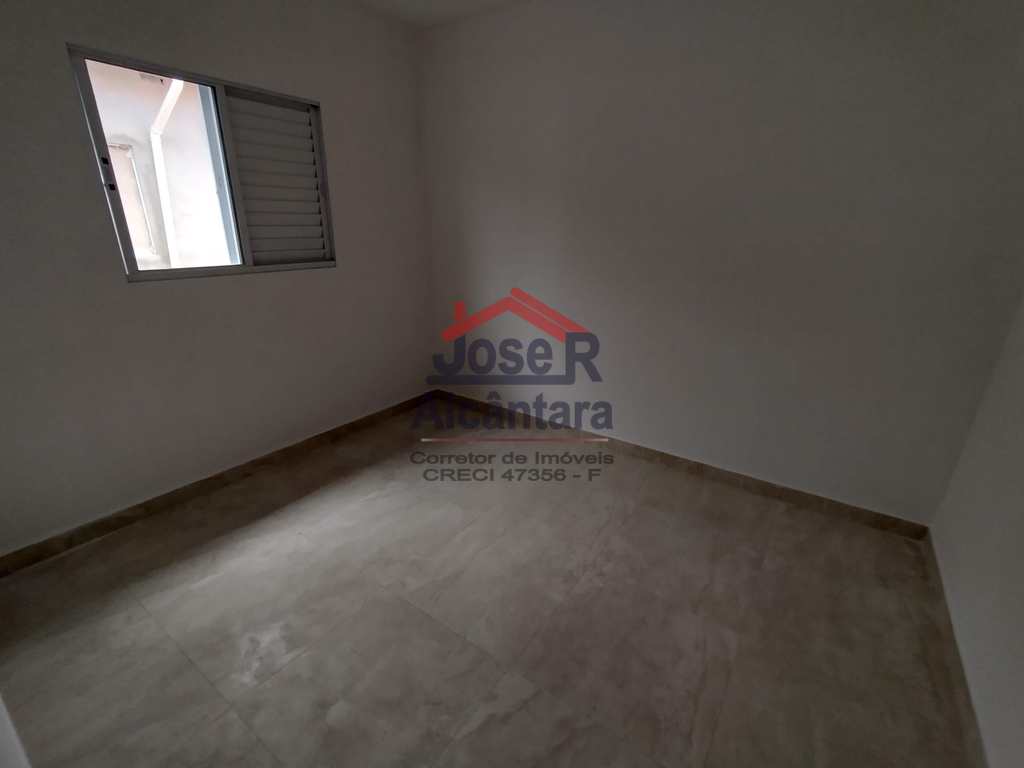 Casa de Condomínio em Praia Grande, no bairro Samambaia