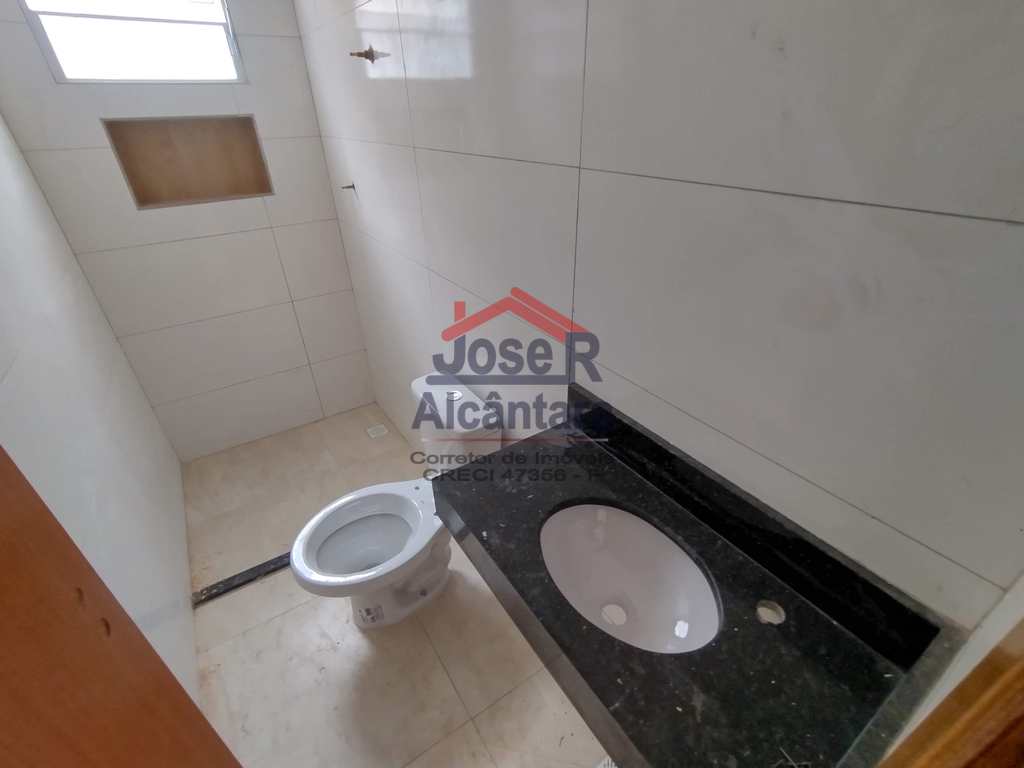 Casa de Condomínio em Praia Grande, no bairro Samambaia