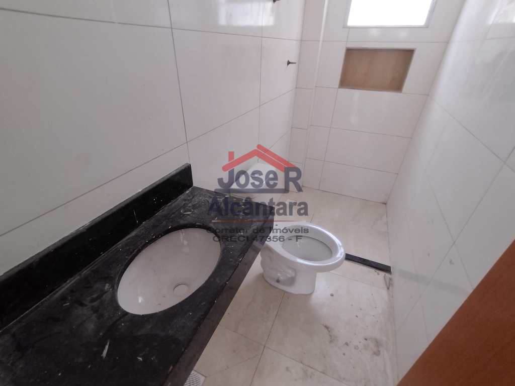 Casa de Condomínio em Praia Grande, no bairro Samambaia