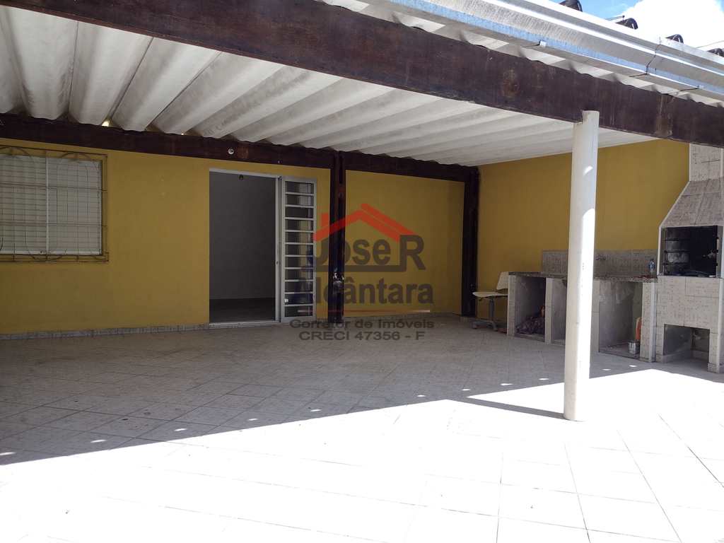 Casa em Praia Grande, no bairro Samambaia