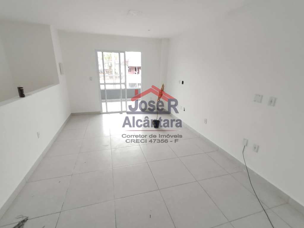 Casa em Praia Grande, no bairro Ribeirópolis