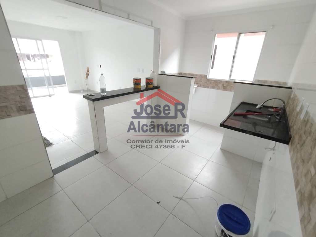 Casa em Praia Grande, no bairro Ribeirópolis