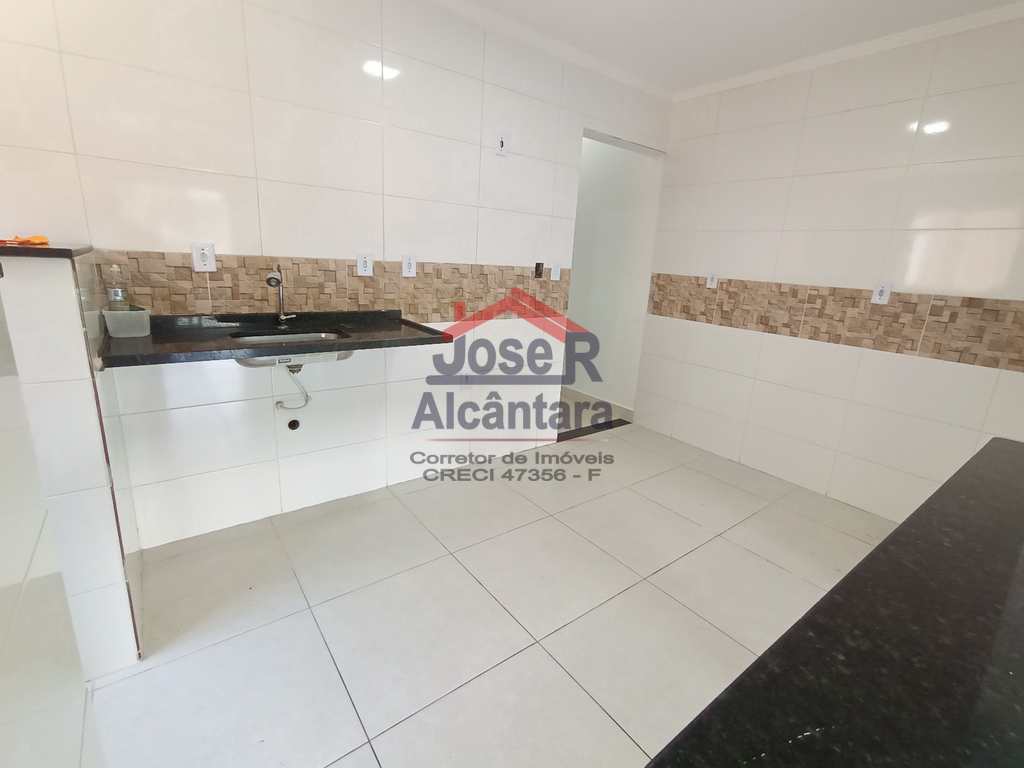 Casa em Praia Grande, no bairro Ribeirópolis