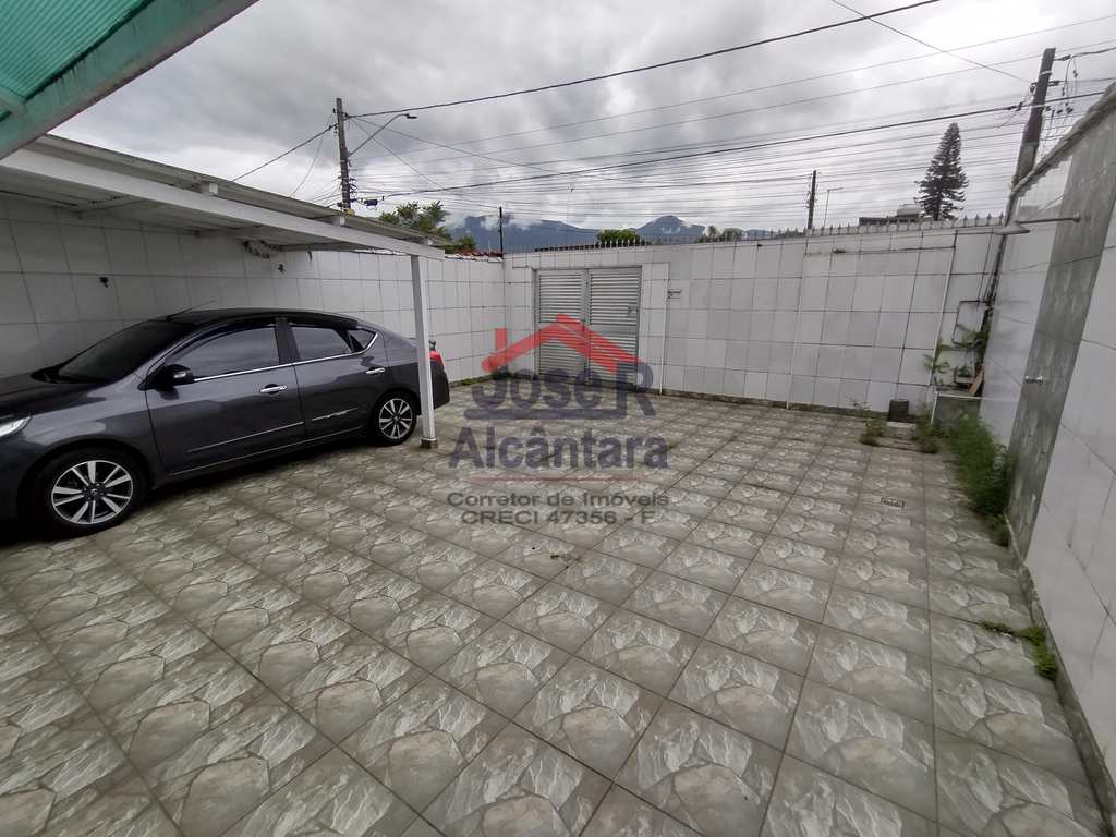 Casa em Praia Grande, no bairro Samambaia