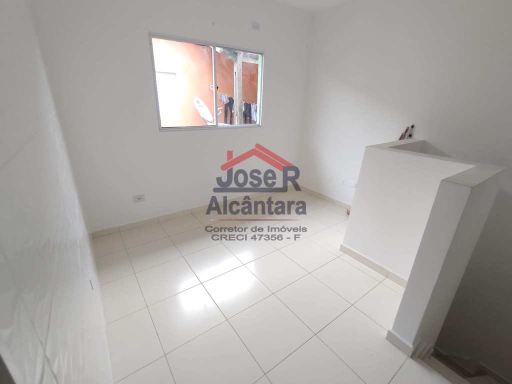 Casa de Condomínio em Praia Grande, no bairro Melvi