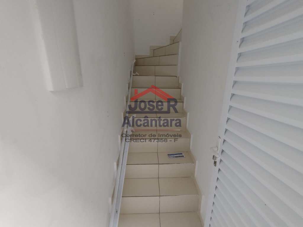 Casa de Condomínio em Praia Grande, no bairro Melvi