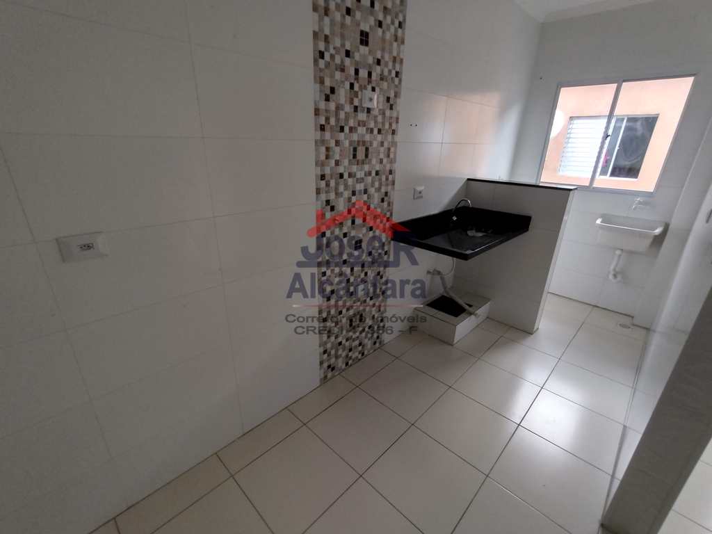 Casa de Condomínio em Praia Grande, no bairro Melvi