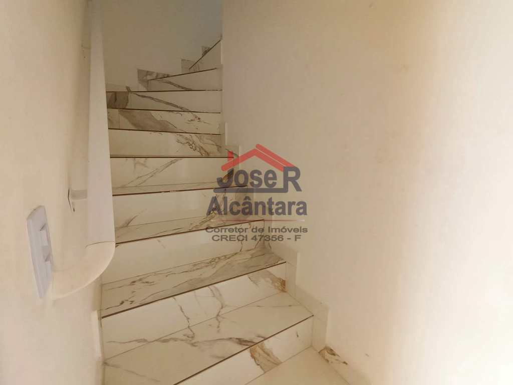 Casa em Praia Grande, no bairro Esmeralda