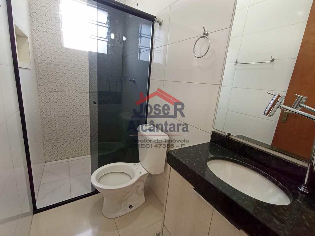 Casa em Praia Grande, no bairro Esmeralda