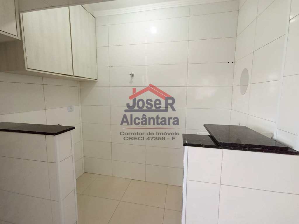 Casa em Praia Grande, no bairro Esmeralda